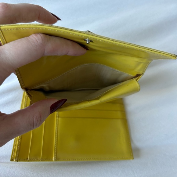 Authentic Prada Women’s Clutch/Wallet/Small shoulder bag with chain - Picture 5 of 8